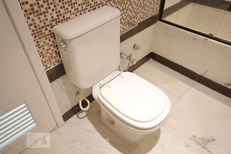 Apartamento para alugar com 315m², 4 quartos e 4 vagasBanheiro da Suíte