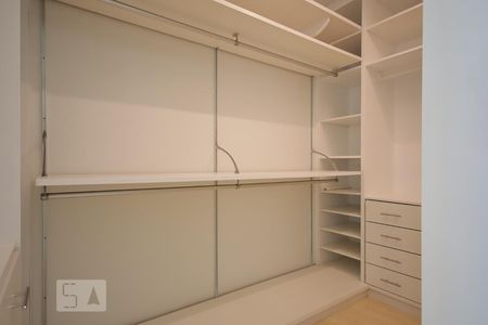 Apartamento para alugar com 315m², 4 quartos e 4 vagasCloset da Suíte 2