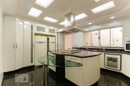 Cozinha de casa de condomínio à venda com 3 quartos, 130m² em Vila Antonieta, São Paulo