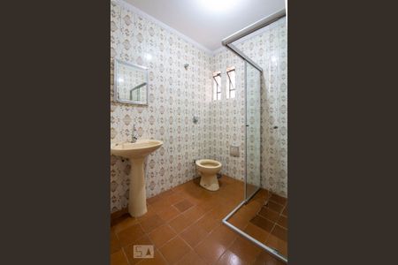 Banheiro  de casa para alugar com 3 quartos, 125m² em Jardim Ana Rosa, São Paulo