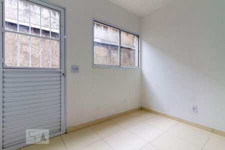 Sala de casa para alugar com 1 quarto, 39m² em Vila Dalila, São Paulo