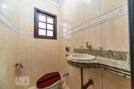 Lavabo  de casa para alugar com 4 quartos, 240m² em Vila Alto de Santo André, Santo André