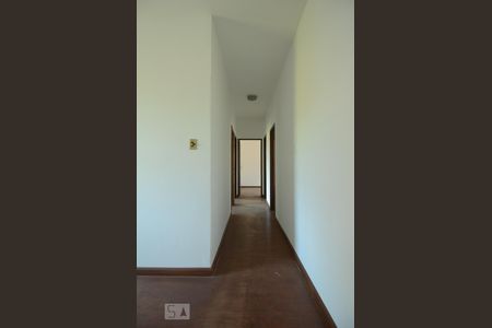 Corredor de apartamento à venda com 3 quartos, 88m² em Jardim Botânico, Porto Alegre