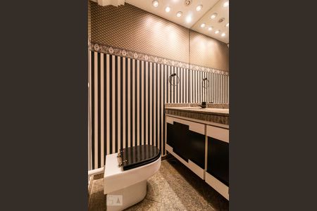 Apartamento à venda com 164m², 2 quartos e 2 vagasLavabo