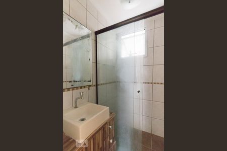 Banheiro  de apartamento para alugar com 3 quartos, 60m² em Vila Bela, São Paulo