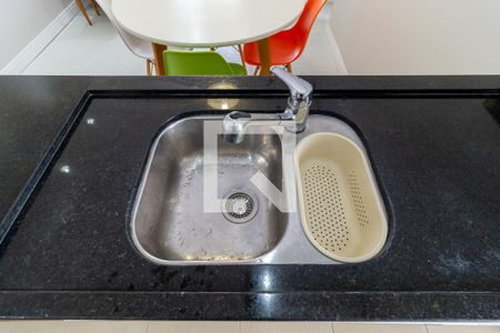 Apartamento para alugar com 58m², 2 quartos e 1 vaga Apartamento para alugar com 58m², 2 quartos e 1 vagaDetalhe - Cozinha