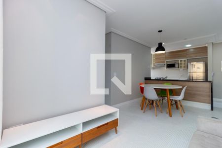 Sala de Estar de apartamento à venda com 2 quartos, 58m² em Vila Bertioga, São Paulo