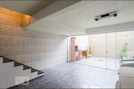 Casa à venda com 270m², 3 quartos e 4 vagasÁrea de serviço