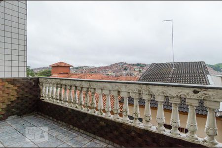 Casa à venda com 270m², 3 quartos e 4 vagasVaranda da cozinha