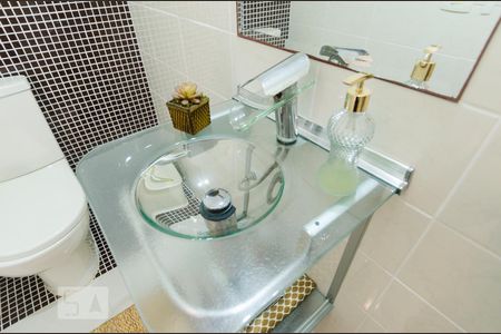 Pia de casa à venda com 3 quartos, 270m² em Nova Petrópolis, São Bernardo do Campo