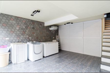 Casa à venda com 270m², 3 quartos e 4 vagasÁrea de serviço