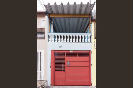 Casa à venda com 79m², 2 quartos e 2 vagasFachada