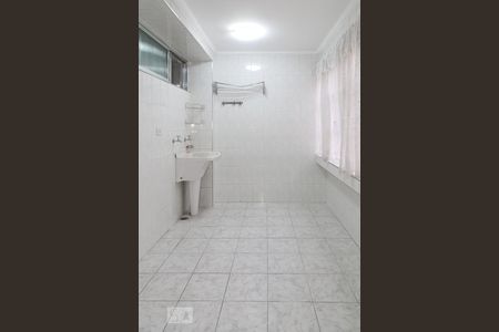 Apartamento à venda com 83m², 3 quartos e 1 vagaÁrea de serviço