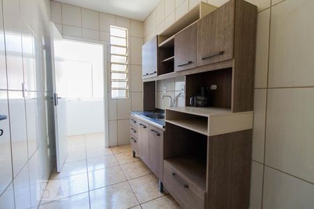 Cozinha de apartamento para alugar com 2 quartos, 61m² em Medianeira, Porto Alegre