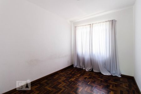 Quarto 2 de apartamento para alugar com 2 quartos, 61m² em Medianeira, Porto Alegre