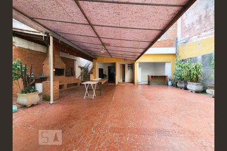 Casa à venda com 380m², 4 quartos e 4 vagas Casa à venda com 380m², 4 quartos e 4 vagasQuintal