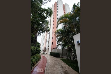 Apartamento à venda com 57m², 2 quartos e 1 vagaFachada