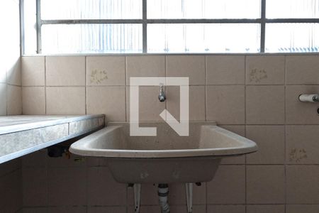 Apartamento para alugar com 50m², 2 quartos e sem vaga Apartamento para alugar com 50m², 2 quartos e sem vagaCozinha e Área de Serviço