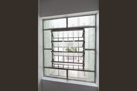 Vista da Sala de apartamento para alugar com 2 quartos, 50m² em Parque Santo Antônio, Guarulhos