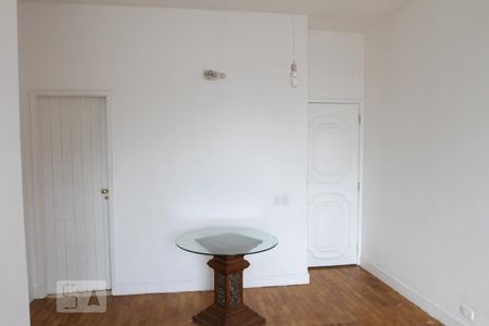 Sala de apartamento para alugar com 3 quartos, 100m² em Jardim Botânico, Rio de Janeiro