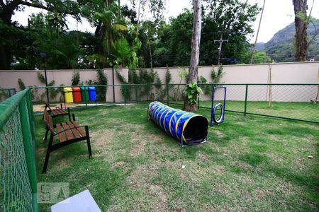 Apartamento para alugar com 50m², 2 quartos e 1 vagaEspaço pra cachorro 