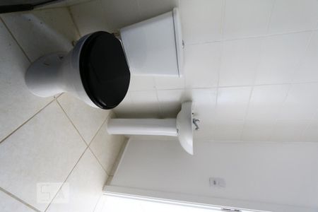 Banheiro - Torneira de apartamento para alugar com 2 quartos, 50m² em Jacarepaguá, Rio de Janeiro