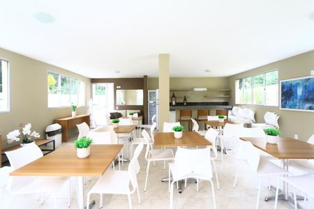 Apartamento para alugar com 50m², 2 quartos e 1 vagaÁrea comum - Salão de festas