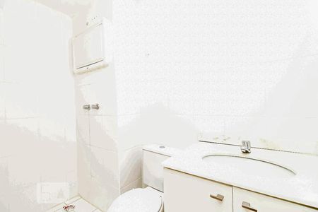 Banheiroço de apartamento à venda com 2 quartos, 50m² em Protásio Alves, Porto Alegre