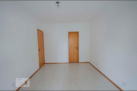 Apartamento à venda com 100m², 3 quartos e 2 vagasSuíte
