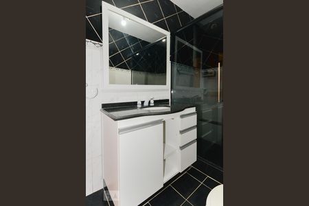 Apartamento à venda com 98m², 3 quartos e sem vagaBanheiro