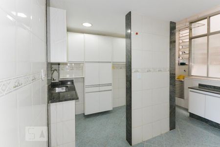 Apartamento à venda com 98m², 3 quartos e sem vagaCozinha