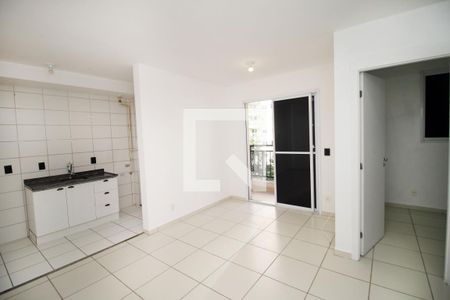 Sala de apartamento à venda com 2 quartos, 51m² em Penha, Rio de Janeiro