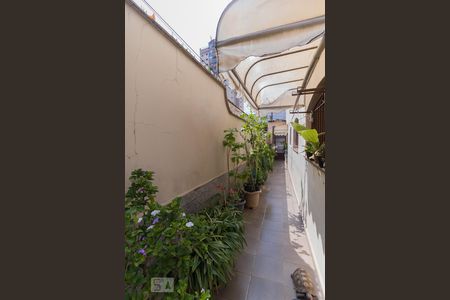 Casa para alugar com 200m², 3 quartos e 2 vagasCorredor