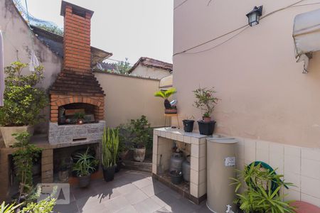 Casa para alugar com 200m², 3 quartos e 2 vagasQuintal