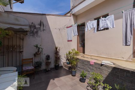 Casa para alugar com 200m², 3 quartos e 2 vagasQuintal