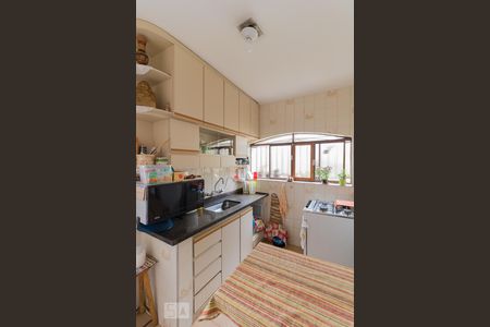 Casa para alugar com 200m², 3 quartos e 2 vagasCozinha