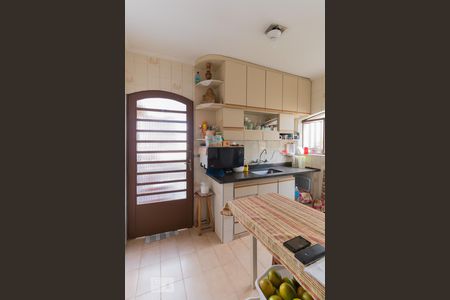 Casa para alugar com 200m², 3 quartos e 2 vagasCozinha