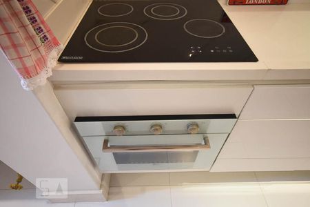 Apartamento para alugar com 87m², 2 quartos e 2 vagasDetalhe da Cozinha
