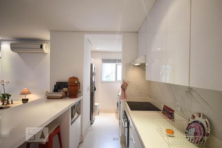 Apartamento para alugar com 87m², 2 quartos e 2 vagasCozinha