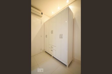 Apartamento para alugar com 87m², 2 quartos e 2 vagasArmário da Suíte 2