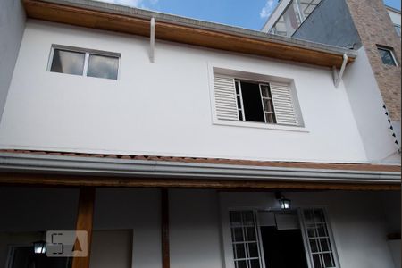 Casa para alugar com 130m², 3 quartos e 2 vagas Casa para alugar com 130m², 3 quartos e 2 vagasVista da Sacada