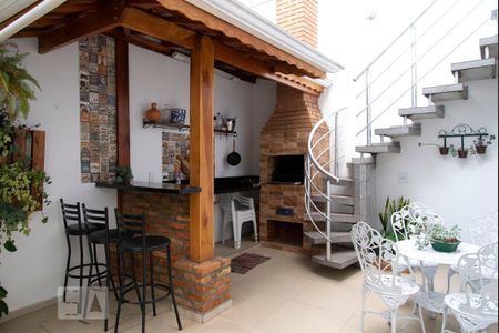 Casa para alugar com 130m², 3 quartos e 2 vagas Casa para alugar com 130m², 3 quartos e 2 vagasChurrasqueira