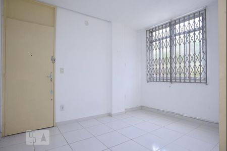 Sala de apartamento à venda com 2 quartos, 50m² em Cocotá, Rio de Janeiro