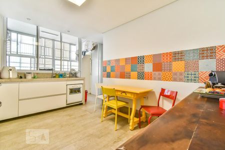Apartamento à venda com 160m², 3 quartos e 2 vagasCozinha