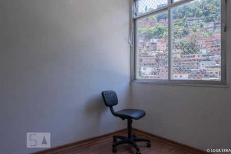 Quarto 1 de apartamento para alugar com 2 quartos, 69m² em Laranjeiras, Rio de Janeiro