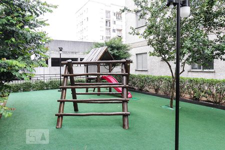 Apartamento à venda com 49m², 2 quartos e 1 vaga Apartamento à venda com 49m², 2 quartos e 1 vagaÁrea Comum - Playground