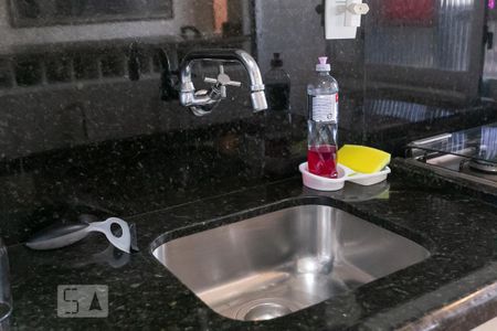 Apartamento à venda com 60m², 2 quartos e 1 vagaCozinha - Torneira
