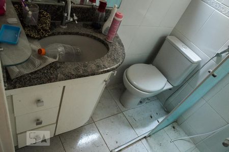 Casa à venda com 200m², 3 quartos e 4 vagasBanheiro da Suite 1