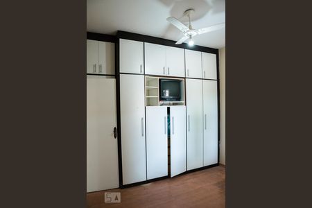 Casa à venda com 200m², 3 quartos e 4 vagasSuite 2