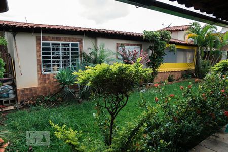 Jardim de casa à venda com 3 quartos, 200m² em São João Batista (venda Nova), Belo Horizonte